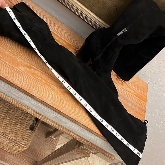 MARC FISHER Okun Womens
Dressy Tall Thigh-High Black Boots - Size 6.5 - Picture 10 of 10